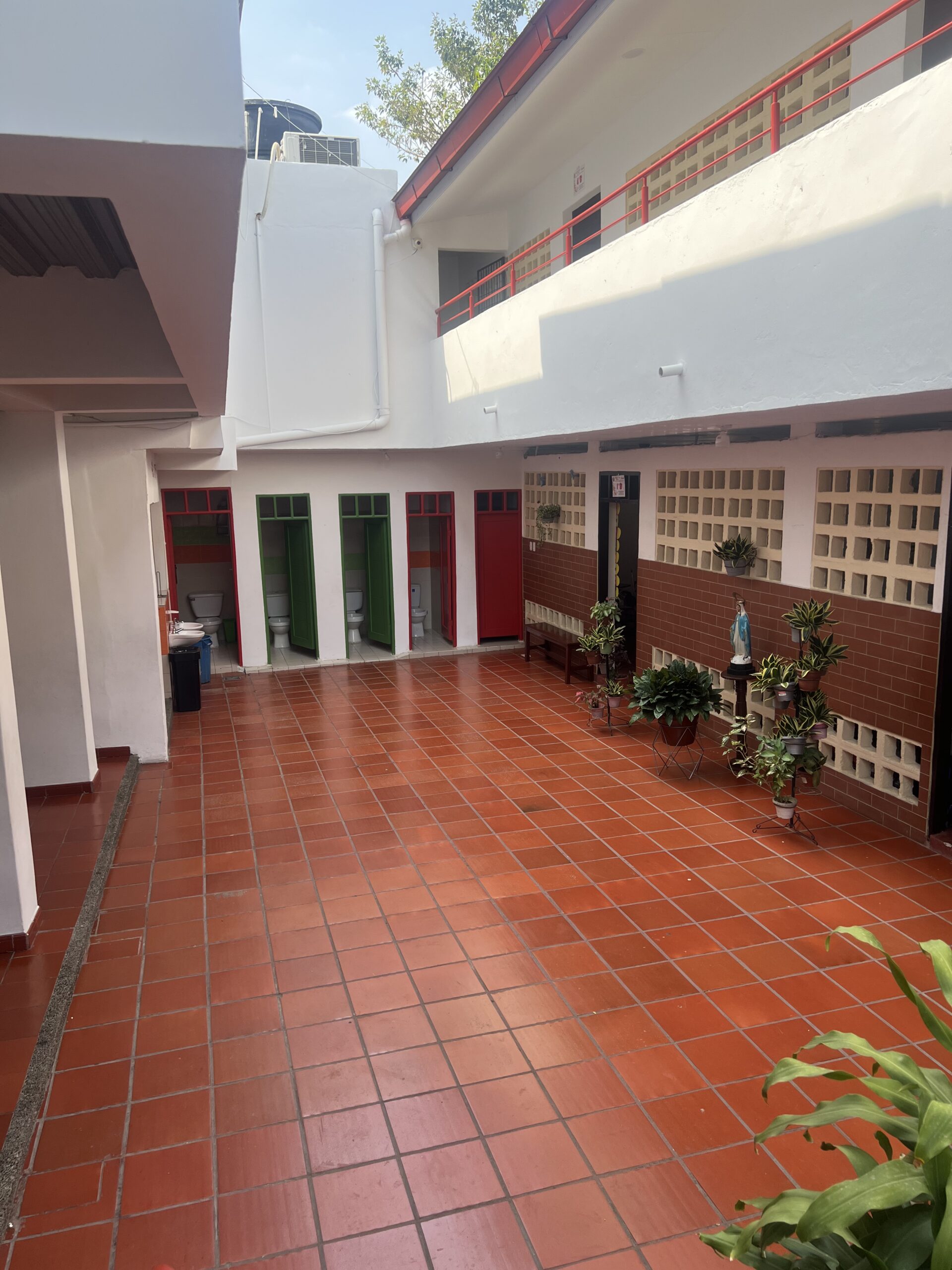 Área primaria - baños